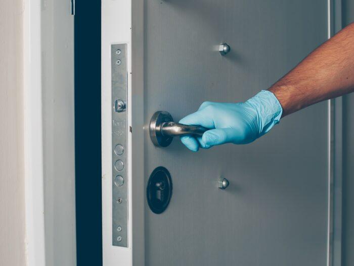 Ouverture porte blindée bloquée