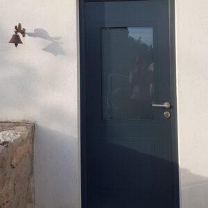 Porte en aluminium