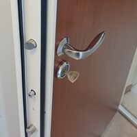 Installation et réparation de porte blindée à Toulon